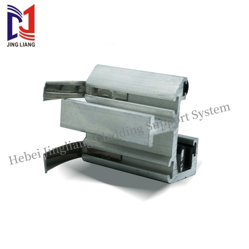 Dostosowane akcesoria antykorozyjne do systemu wsporczego fasady z paneli terakotowych 18 mm